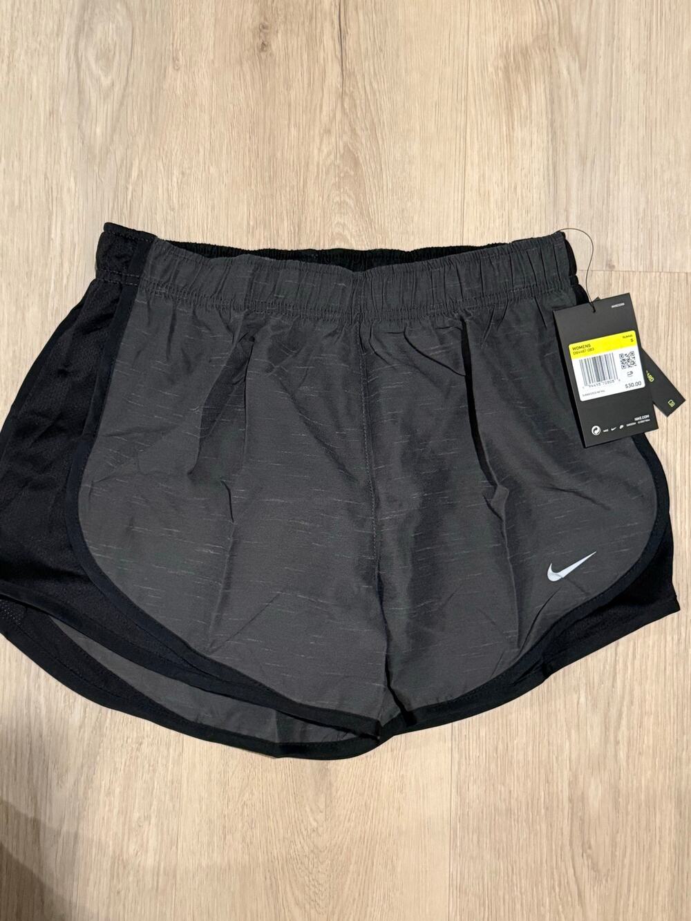 Nike Women’s Dri-FIT Tempo Running Shorts Size S Gray Black Lined DB4878-083 NWT